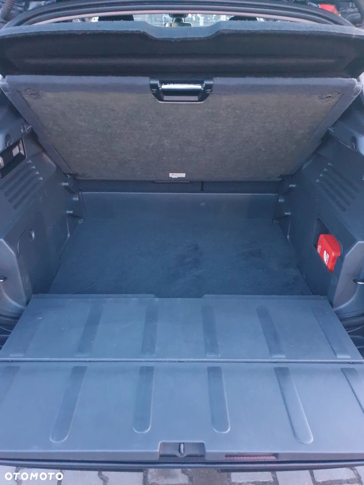 Peugeot 3008 1.6 HDi Active - 31