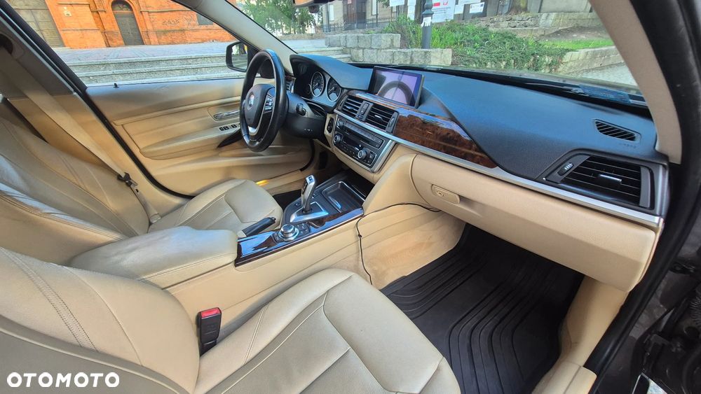 BMW Seria 3 - 21