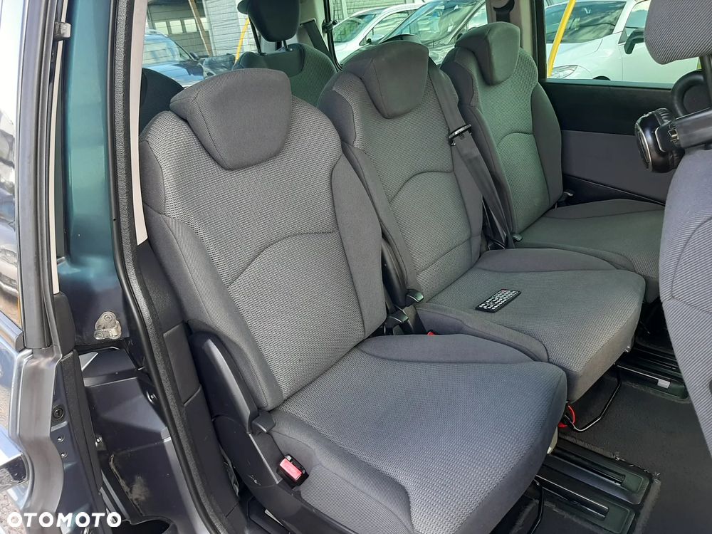 Peugeot 807 140 Premium - 24