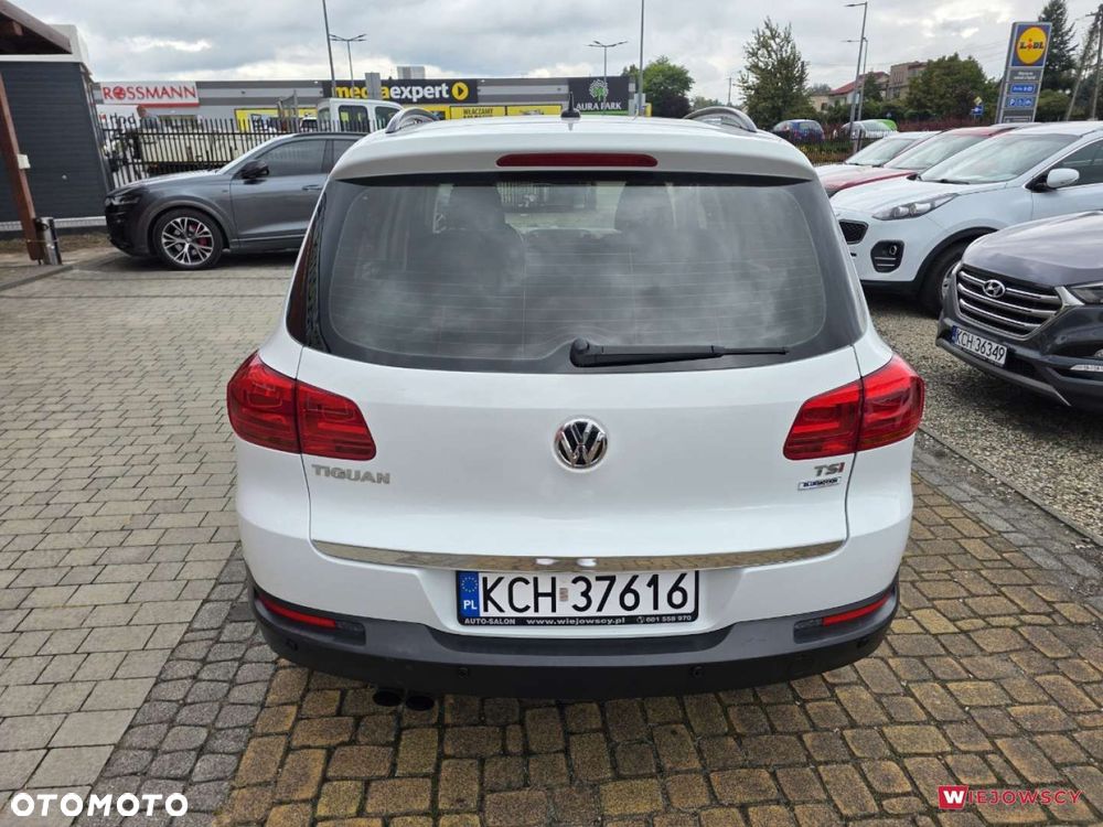 Volkswagen Tiguan - 10
