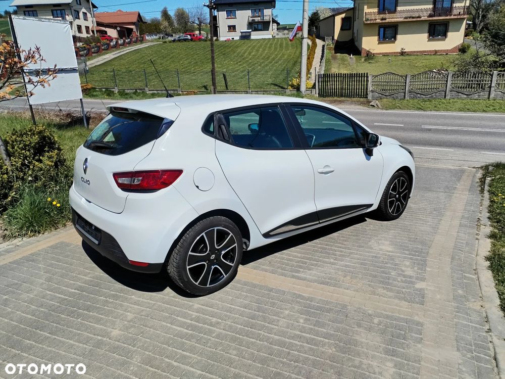 Renault Clio - 6
