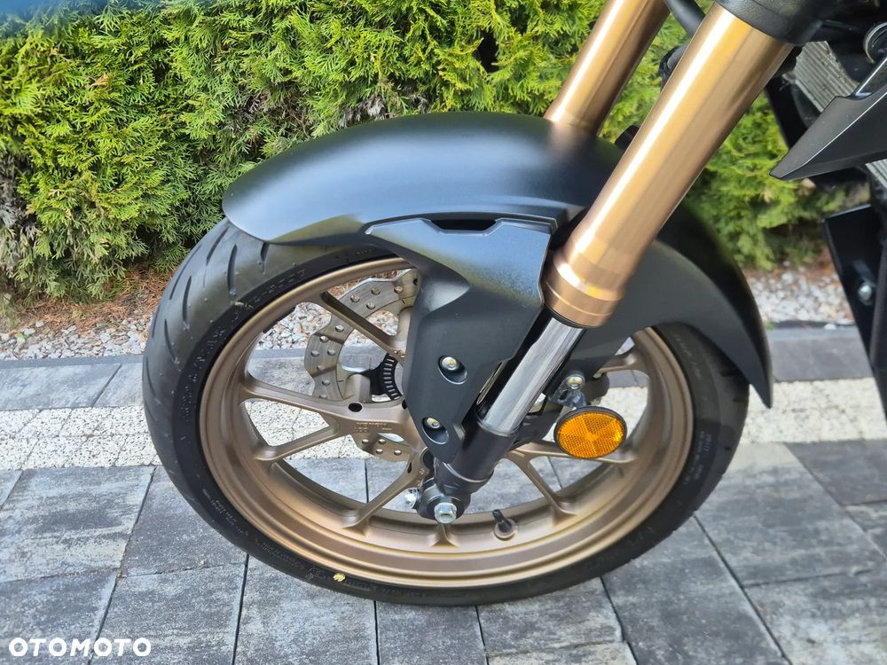 Honda CB - 18