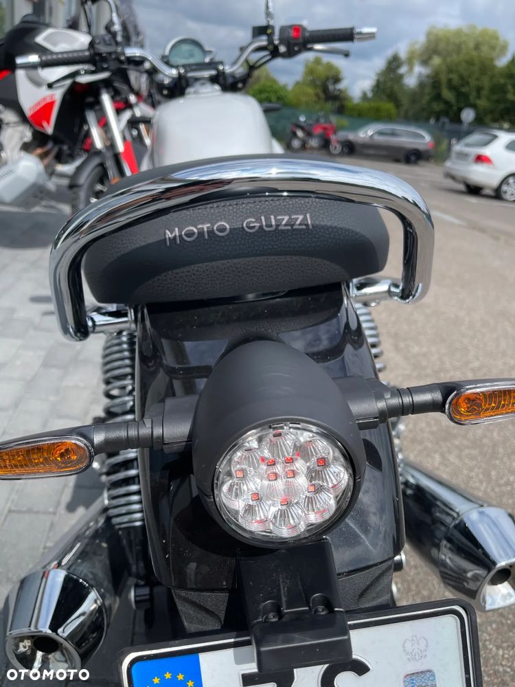 Moto Guzzi V7 - 17