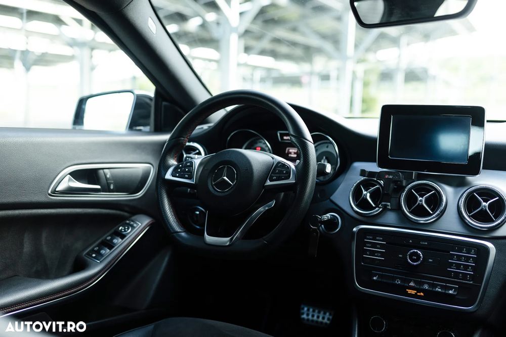 Mercedes-Benz CLA 200 d Shooting Brake 7G-DCT AMG Line - 13