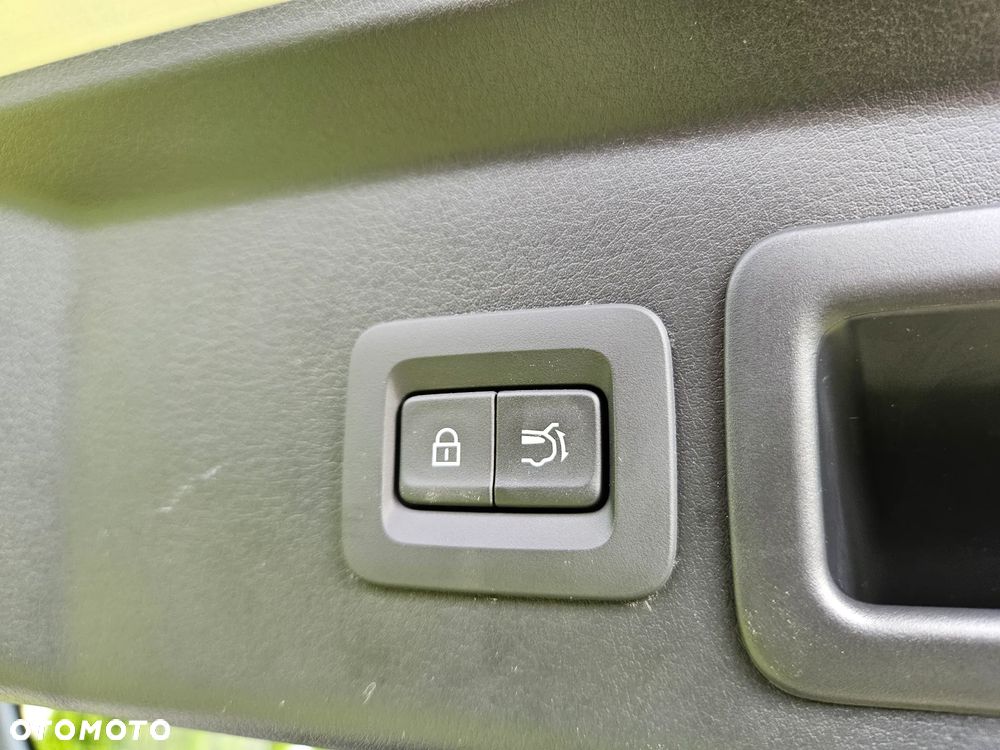 Mazda CX-30 e-SKYACTIV-G 2.0 M HYBRID 150 SELECTION - 23