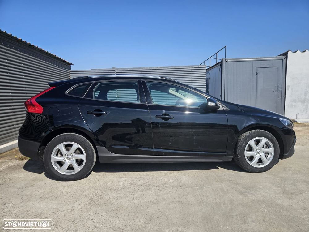 Volvo V40 Cross Country 2.0 D2 Momentum - 8