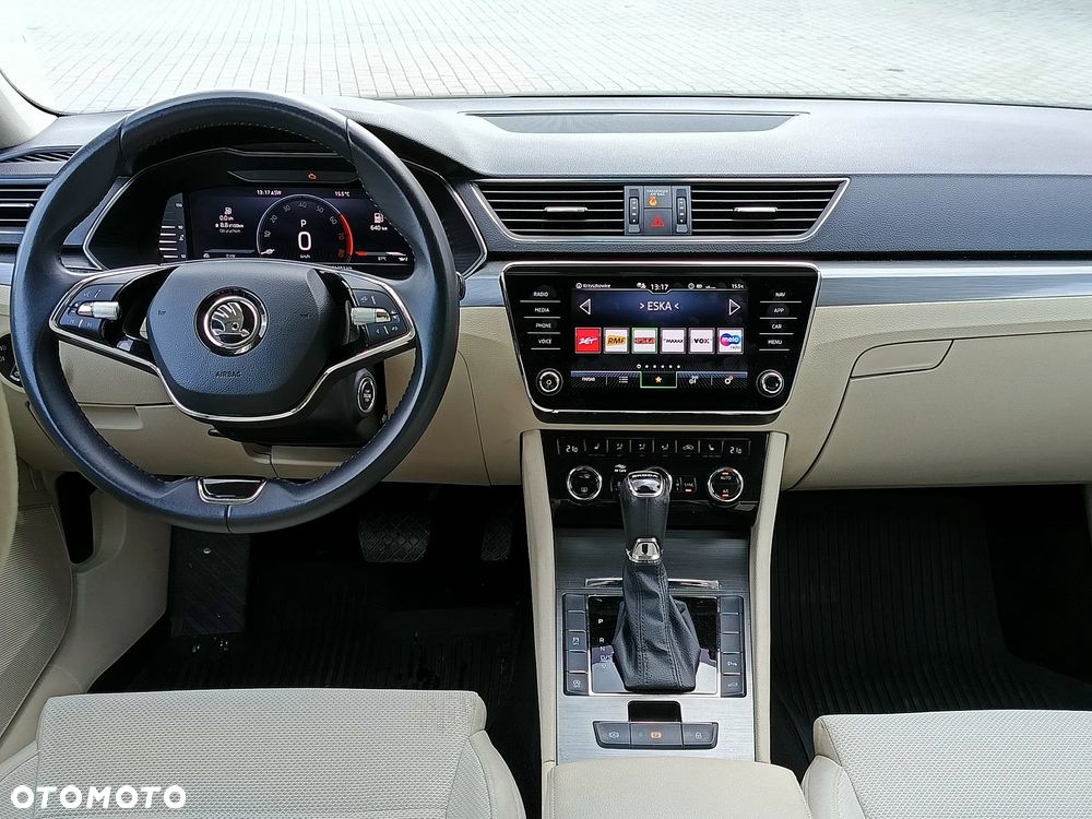 Skoda Superb 2.0 TSI Style DSG - 26
