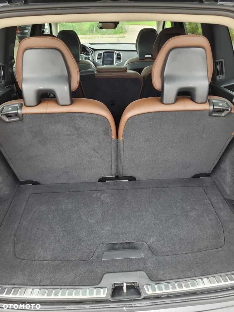 Volvo XC 90 - 22