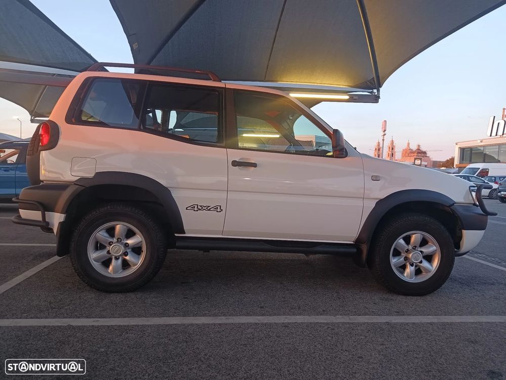 Nissan Terrano II 2.7 TDi Sport TA+ABS - 4