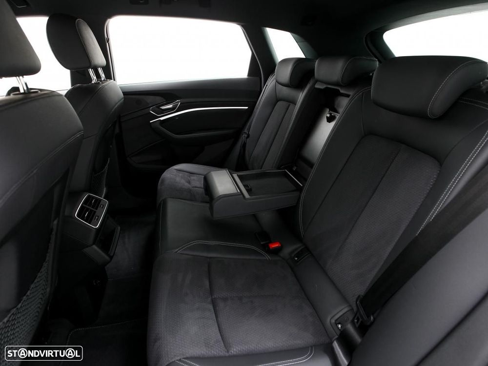 Audi e-tron 55 quattro S line - 8