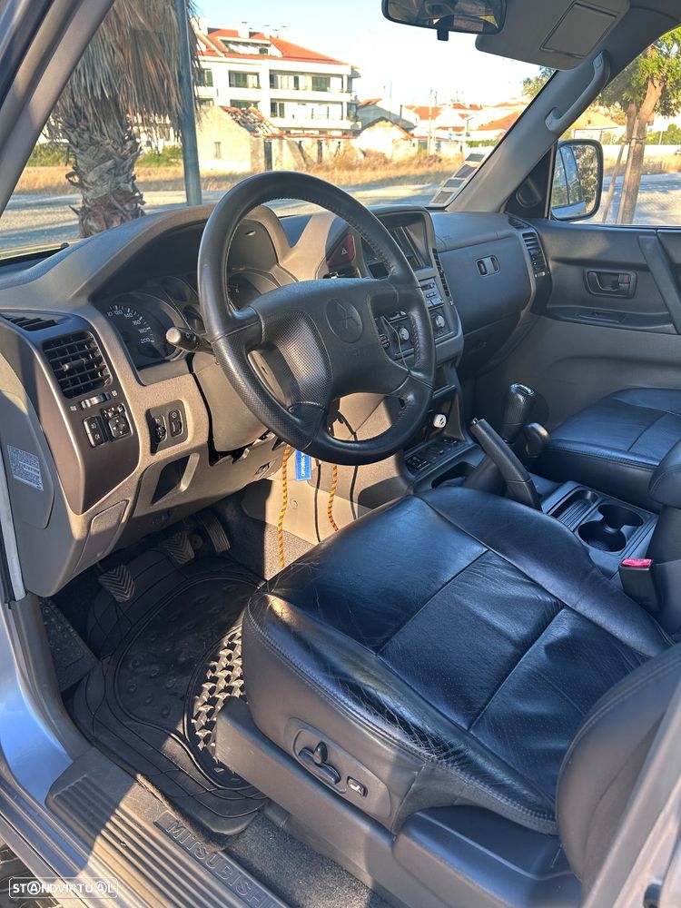 Mitsubishi Pajero 3.2 DI-D GLS - 13