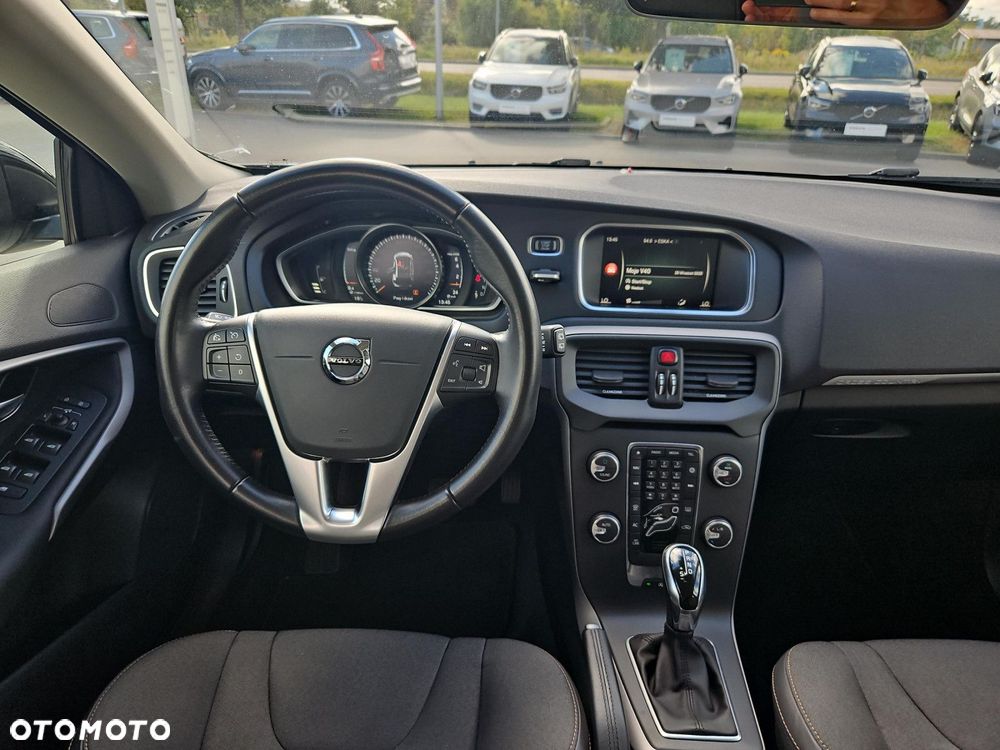 Volvo V40 T3 Drive-E Momentum - 13