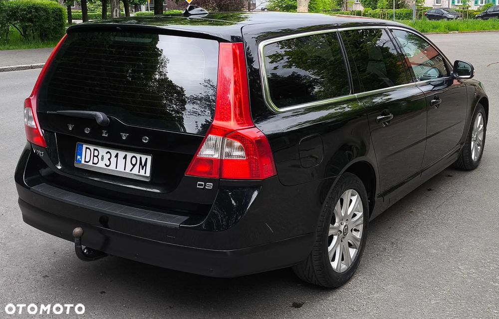 Volvo V70 D3 Momentum - 10