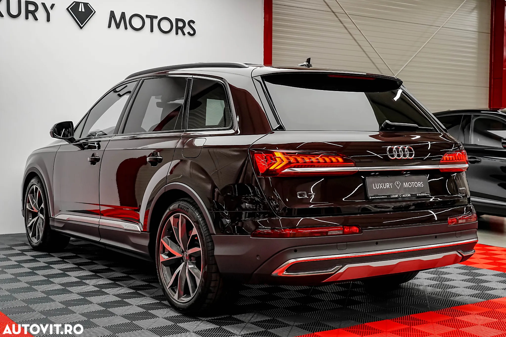 Audi Q7 55 TFSI e quattro Tiptronic PHEV S Line - 11
