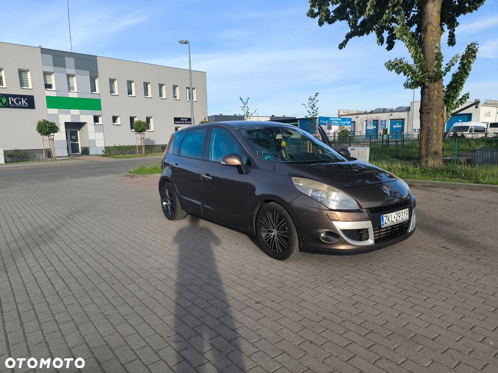 Renault Scenic 2.0 dCi Privilege - 6