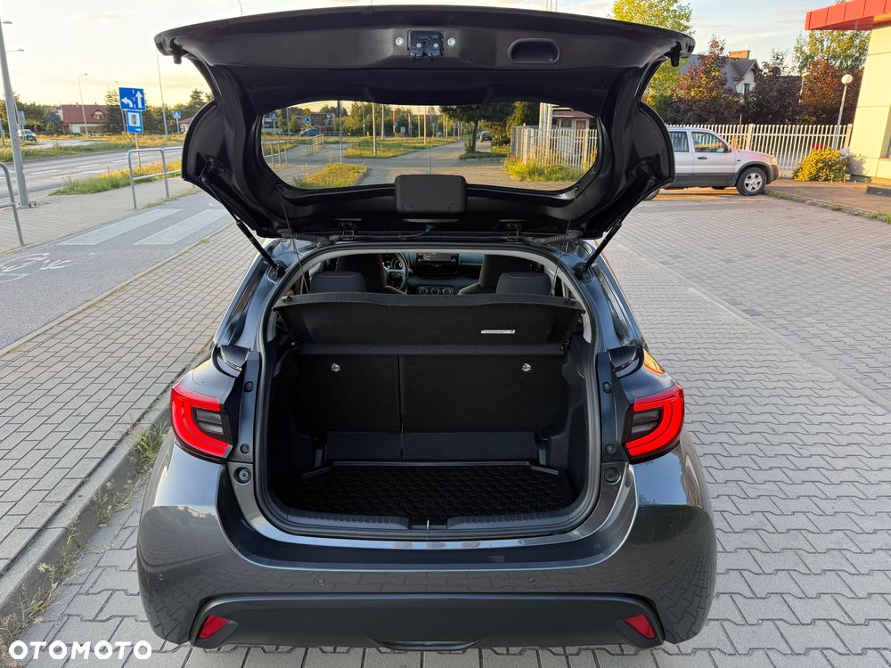 Toyota Yaris 1.5 Comfort - 12