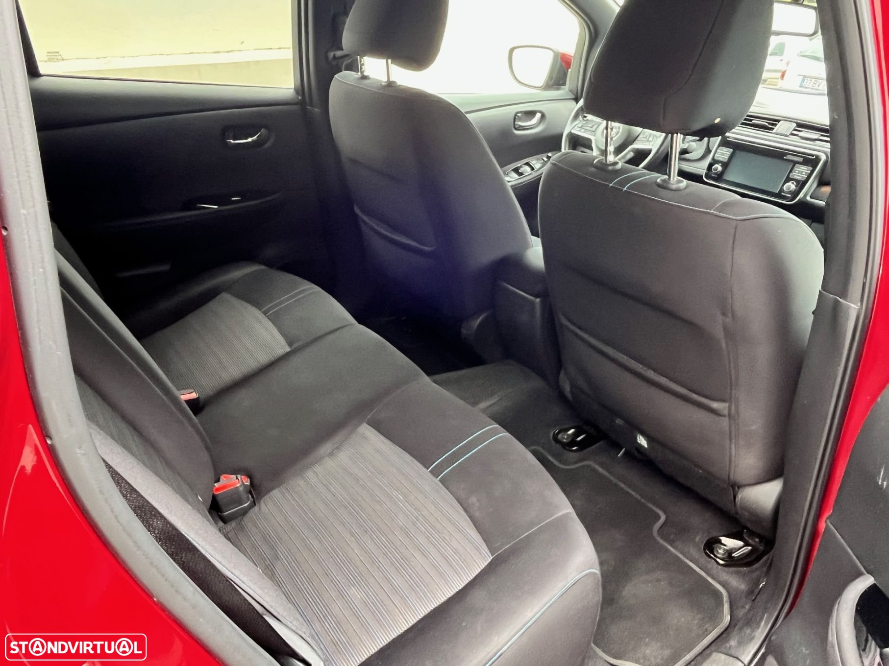 Nissan Leaf N-Connecta - 10