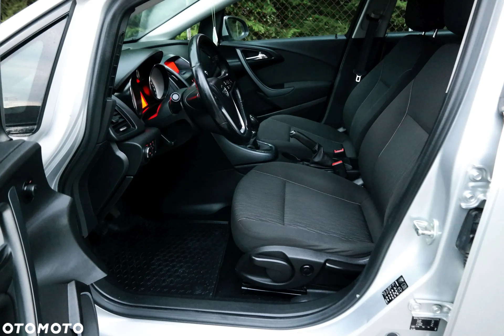 Opel Astra V 1.6 CDTI Dynamic - 10