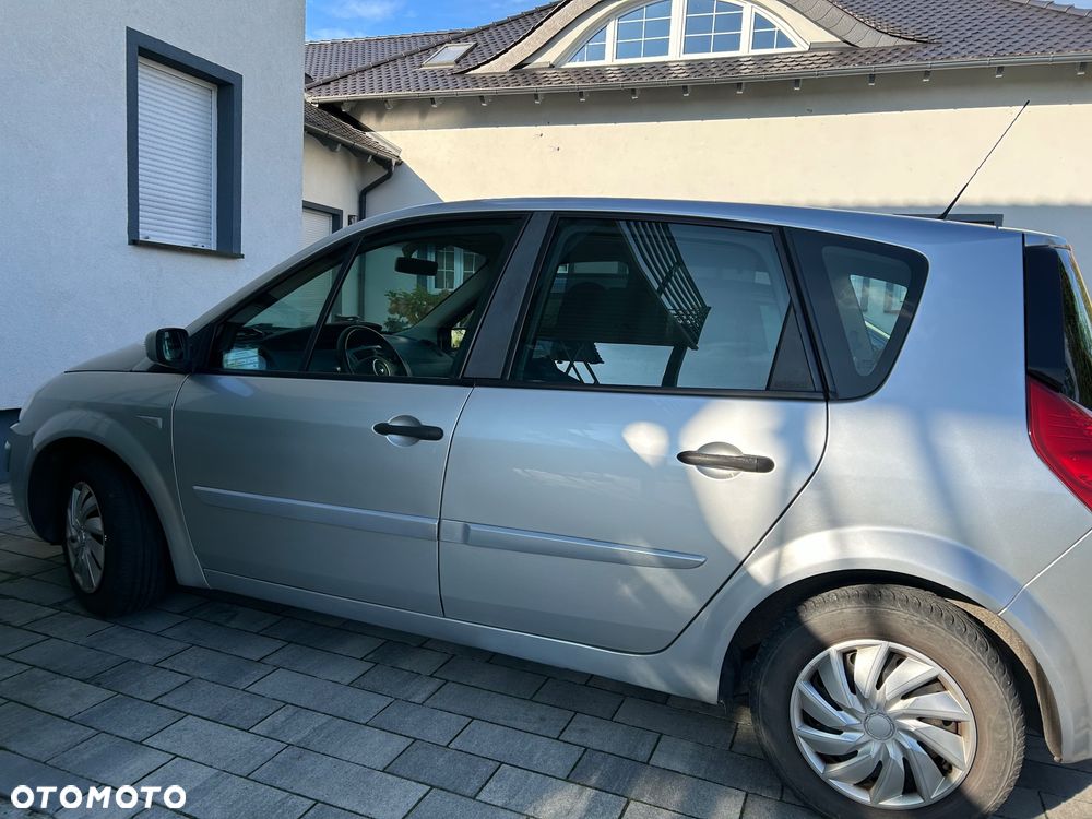 Renault Scenic - 2