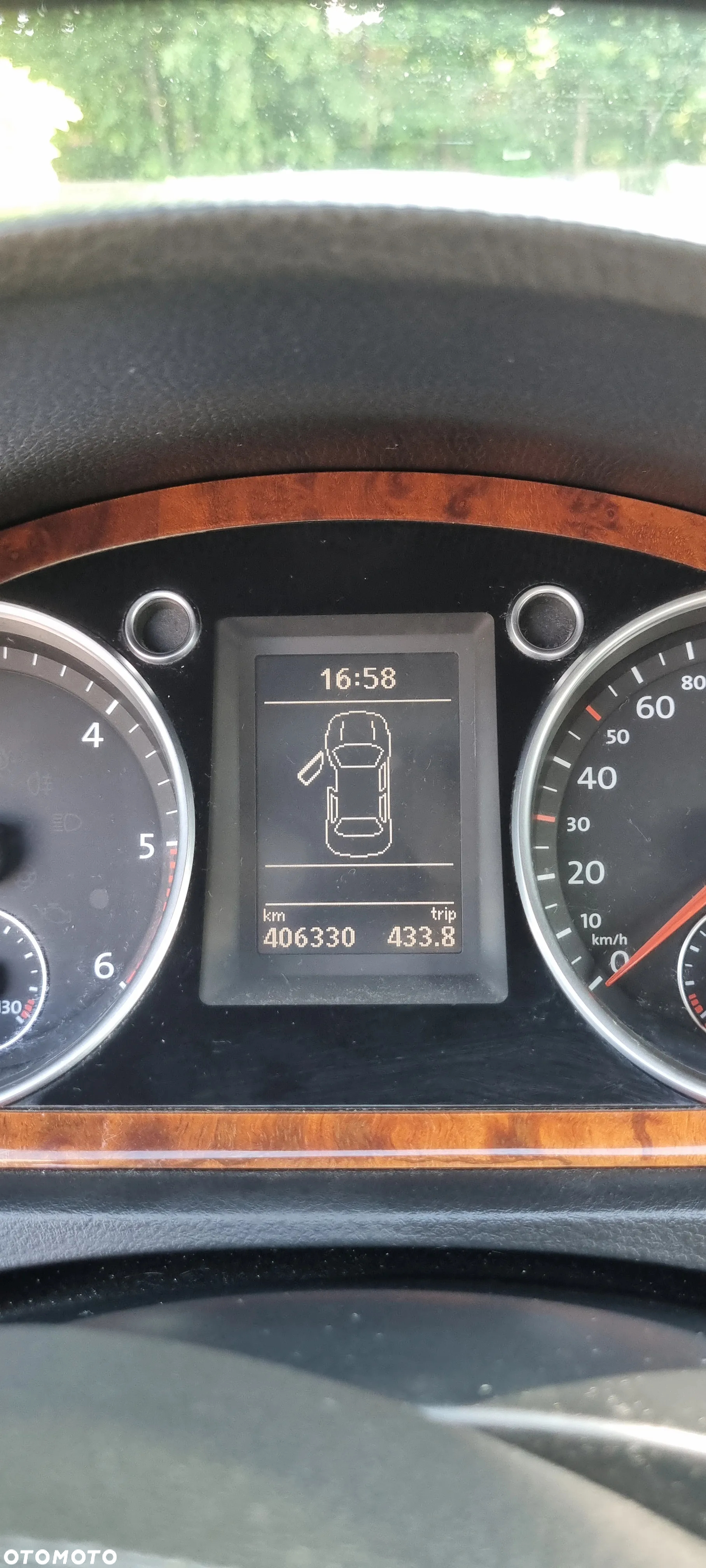 Volkswagen Passat 2.0 TDI DPF Highline - 8