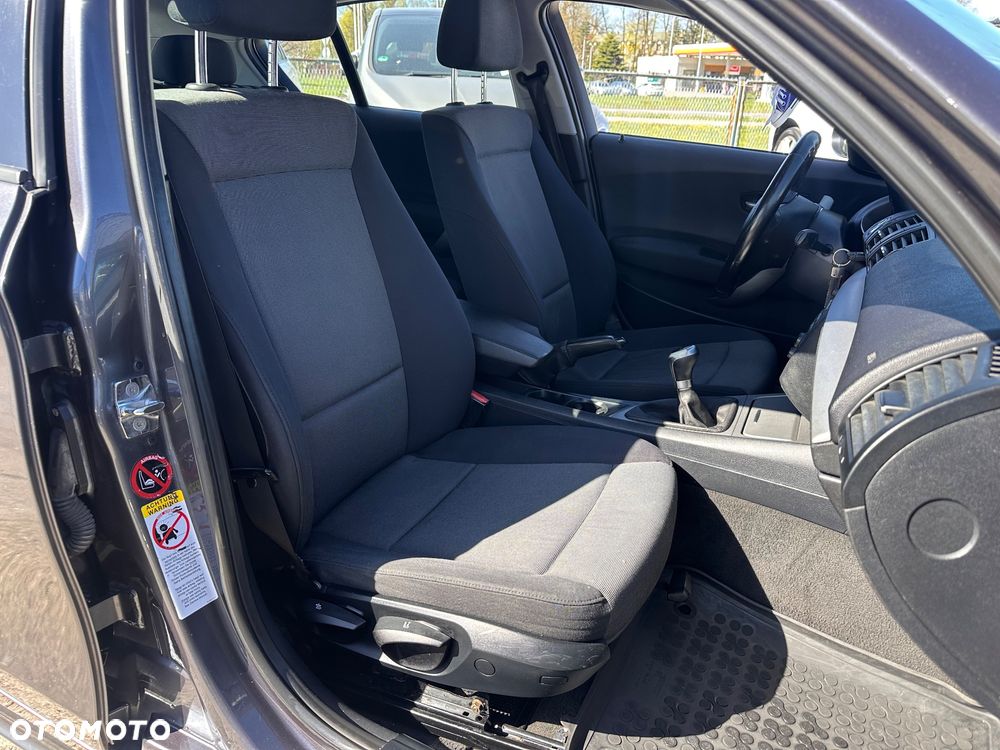 BMW Seria 1 116i - 6