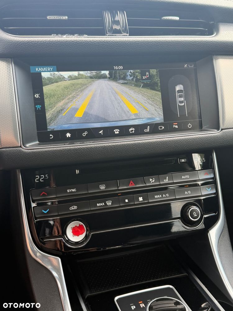 Jaguar XF 2.0 i4D Portfolio - 27
