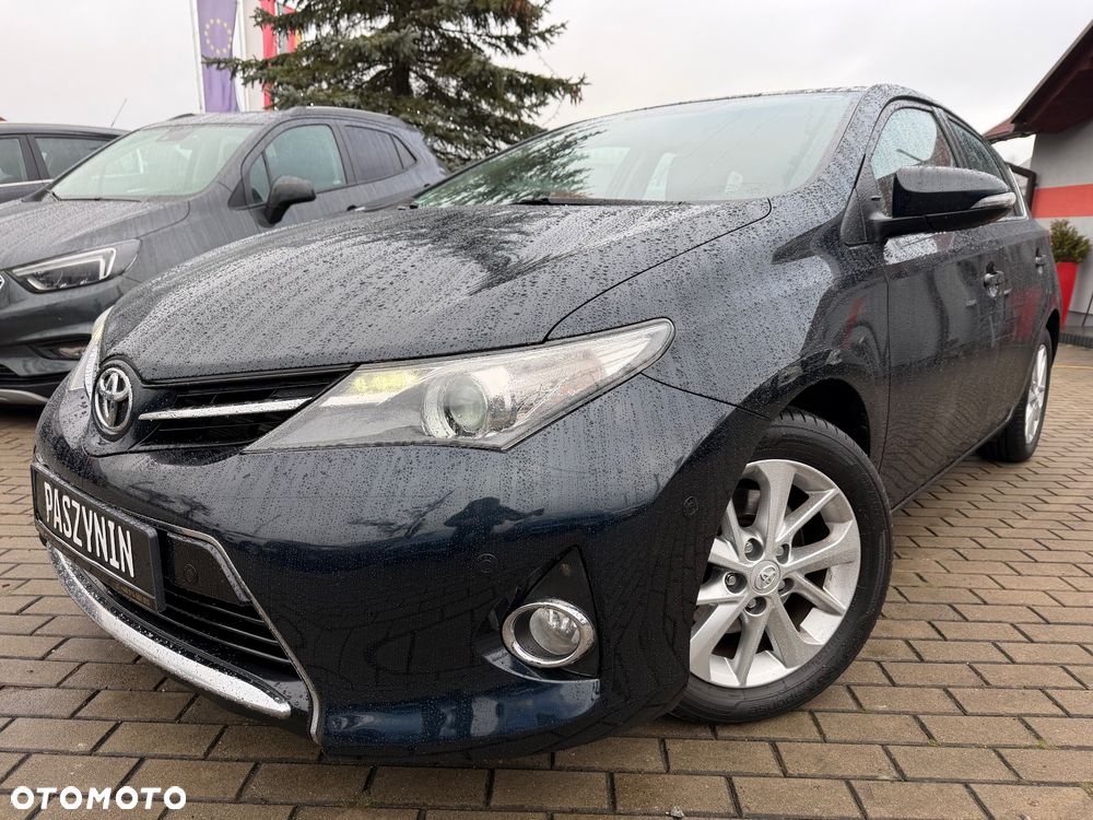Toyota Auris 2.0 D-4D Edition - 1