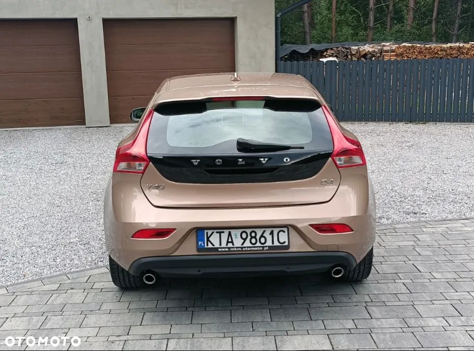 Volvo V40 D4 Summum - 5