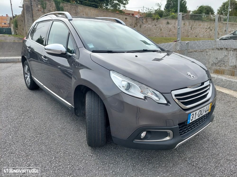 Peugeot 2008 1.2 PureTech Allure - 1