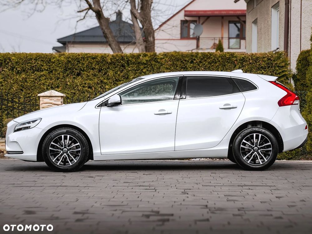 Volvo V40 T2 Inscription - 10