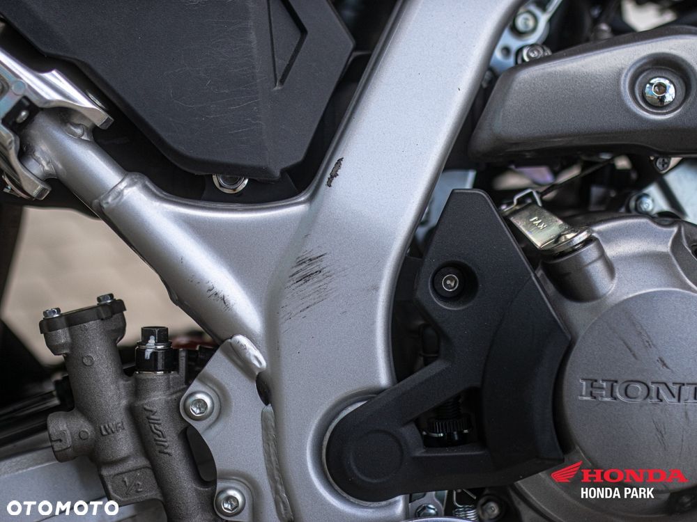 Honda CRF - 7
