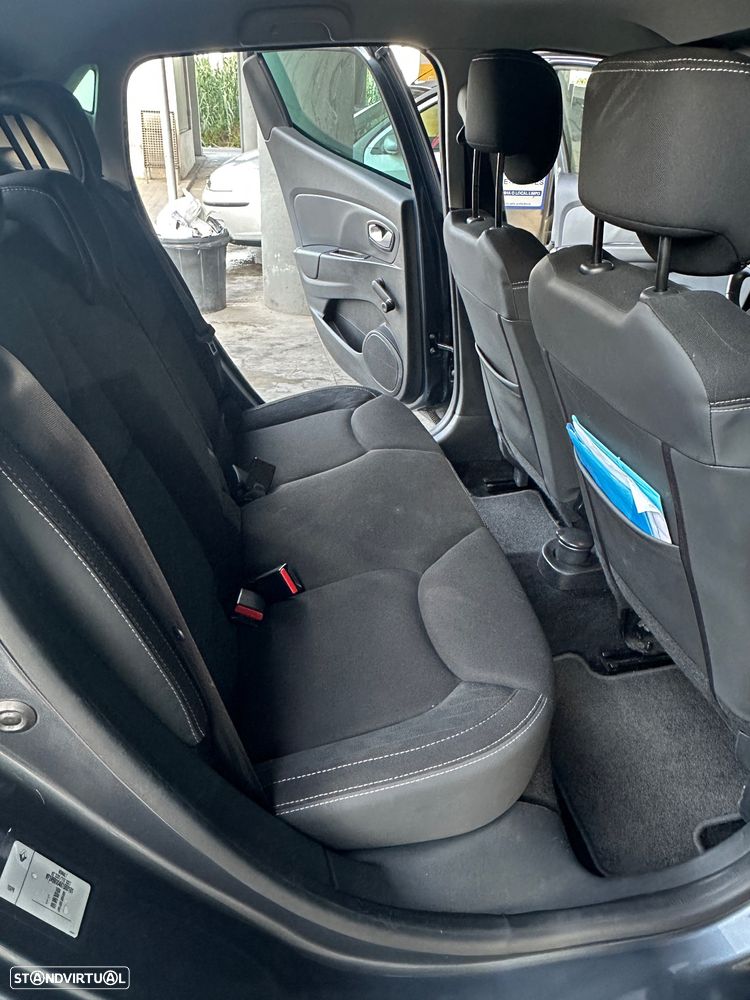 Renault Clio 0.9 TCe Limited - 24