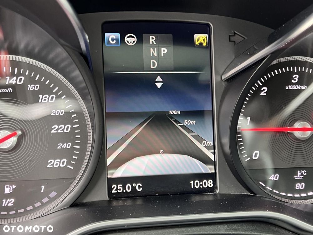 Mercedes-Benz GLC - 22