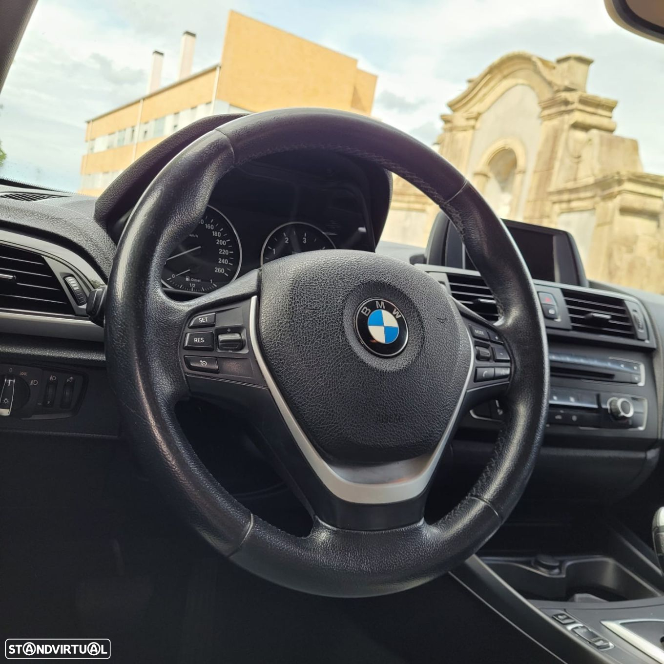 BMW 118 dA Line Urban - 8