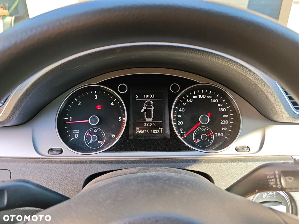 Volkswagen Passat 2.0 TDI DPF Comfortline - 6