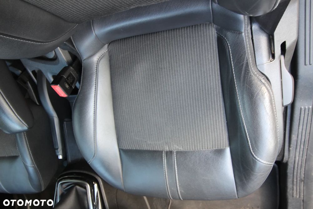 Ford B-MAX 1.0 EcoBoost Titanium - 37