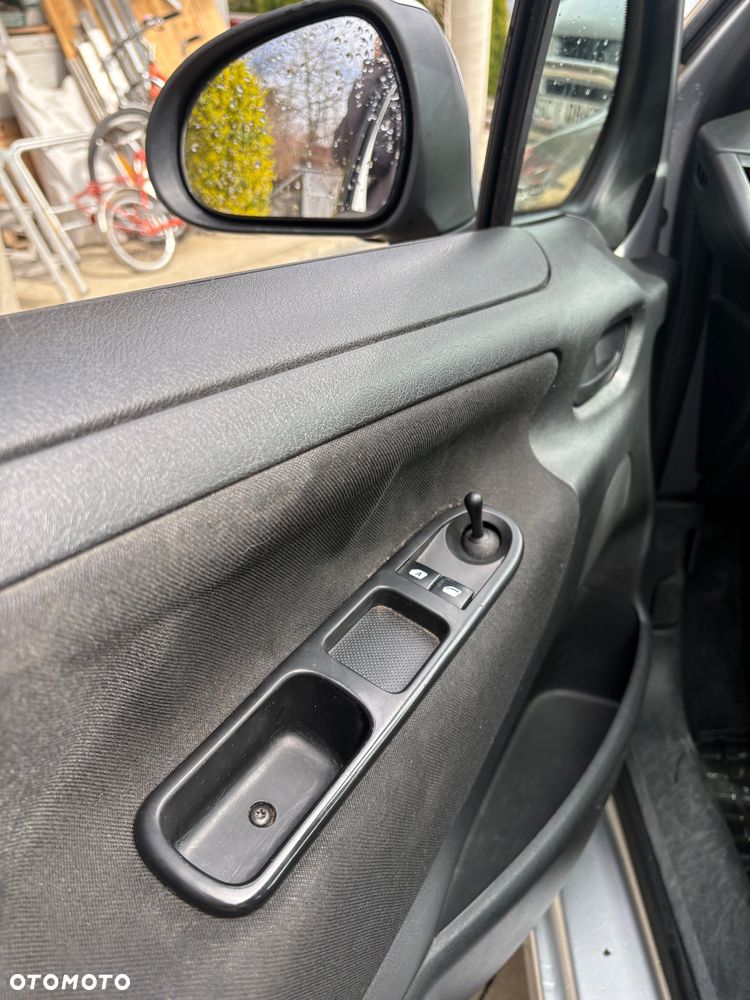 Peugeot 207 1.4 Presence - 11