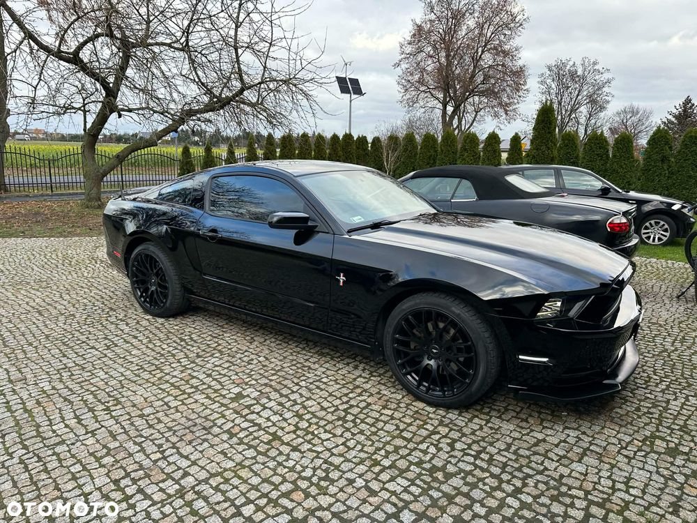 Ford Mustang - 2