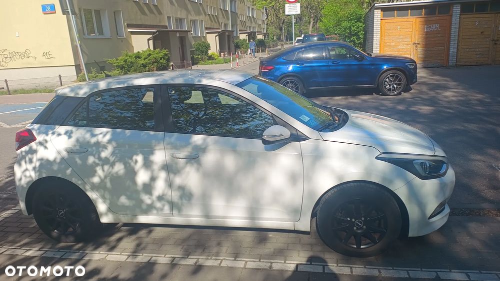 Hyundai i20 1.4 Comfort - 11