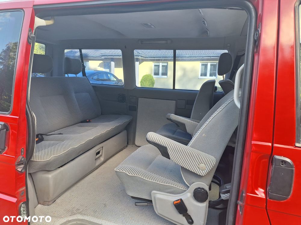 Volkswagen Multivan - 7