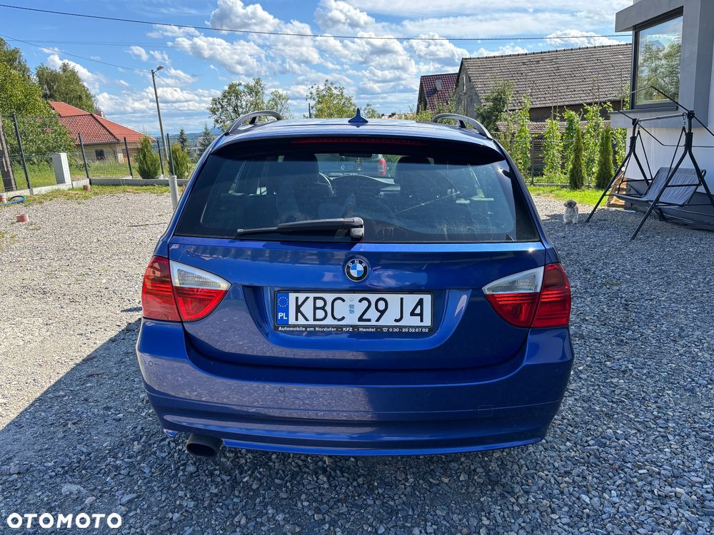 BMW Seria 3 320d - 5