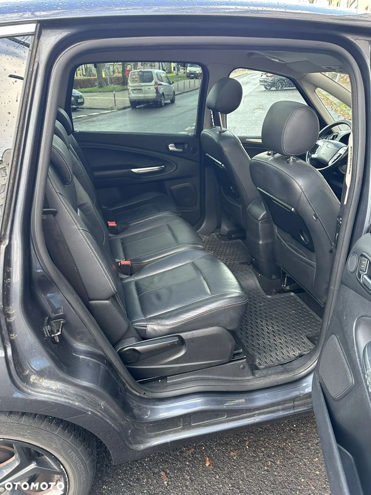 Ford S-Max 2.0 TDCi DPF Titanium - 13