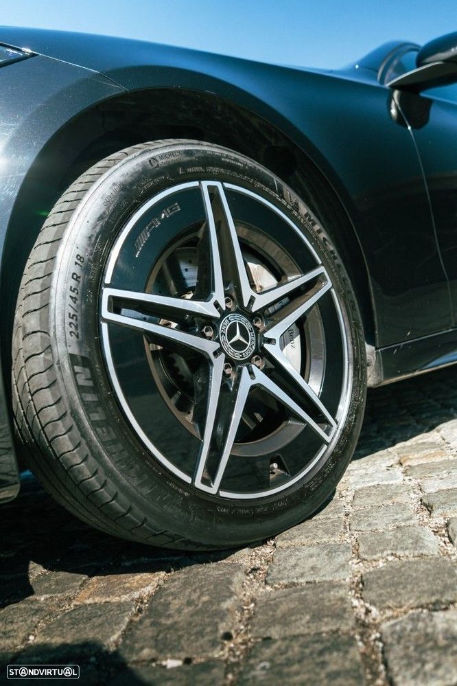 Mercedes-Benz C 300 e AMG Line - 4