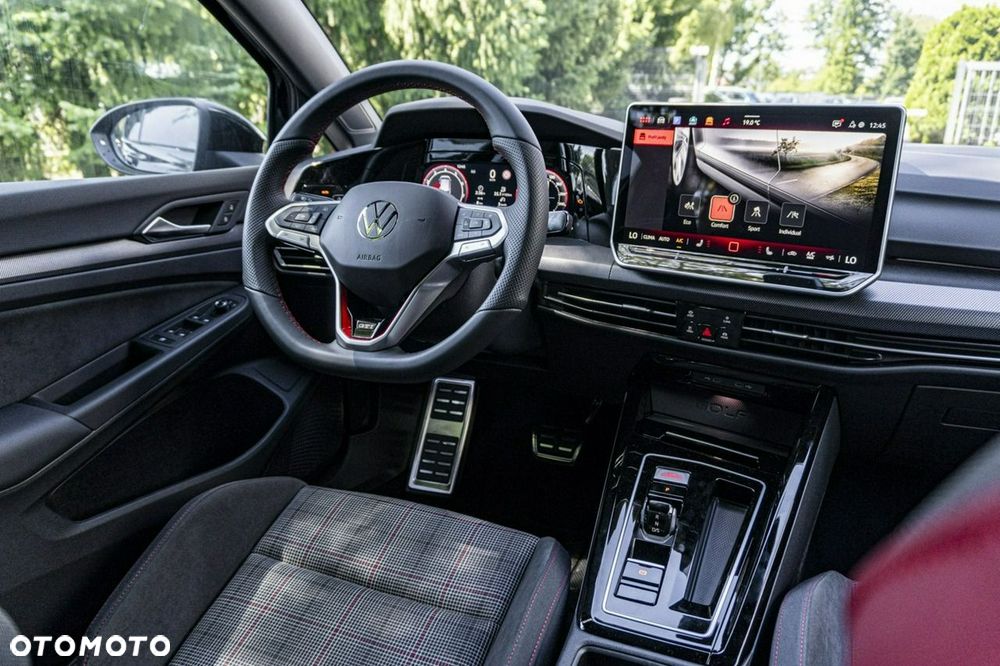 Volkswagen Golf - 29