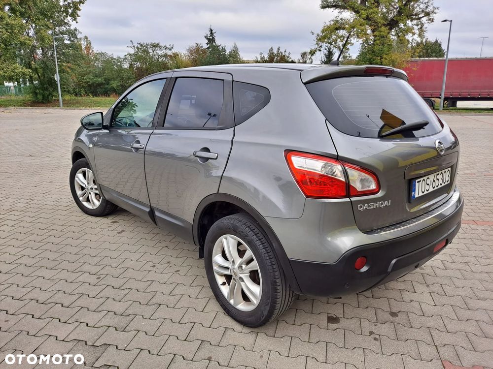 Nissan Qashqai 2.0 dCi 4 x 4 DPF acenta - 8