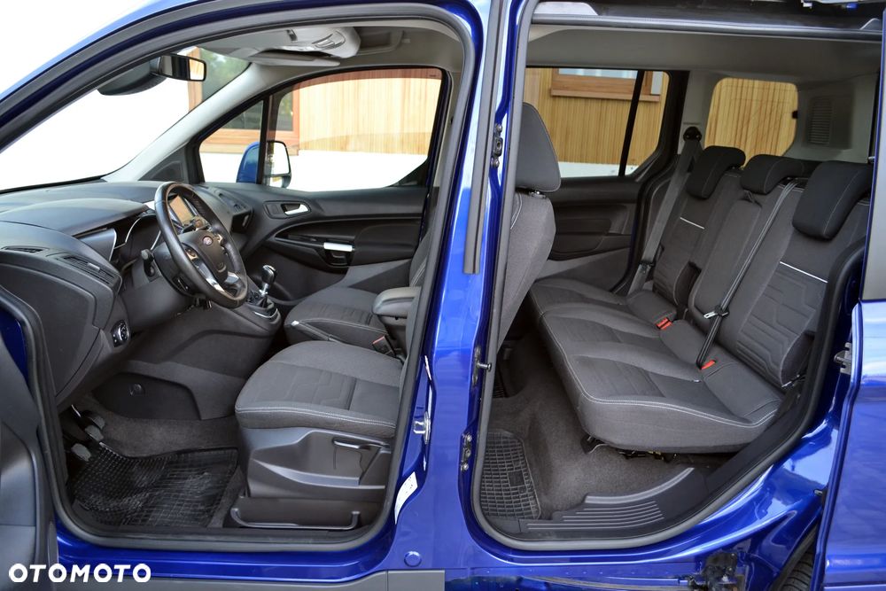 Ford Tourneo Connect - 24