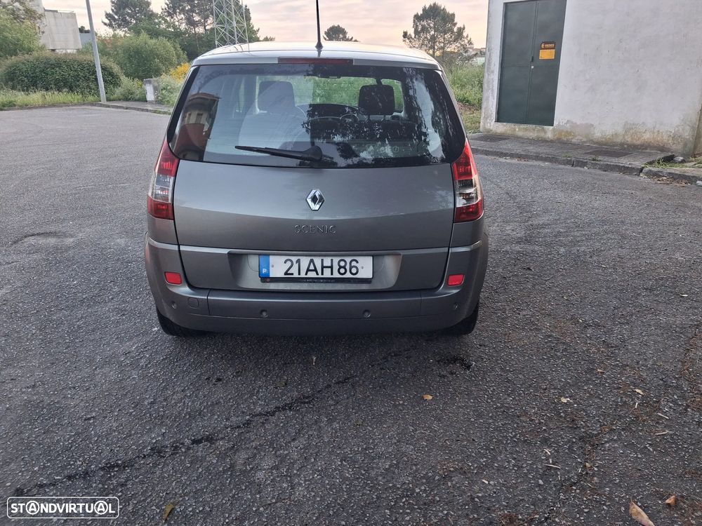 Renault Scénic 1.5 dCi Confort - 4