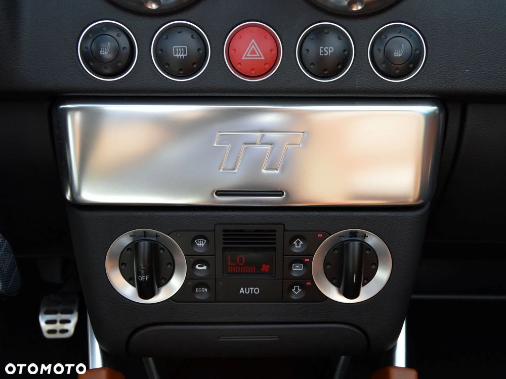 Audi TT Coupé 1.8T Quattro - 14