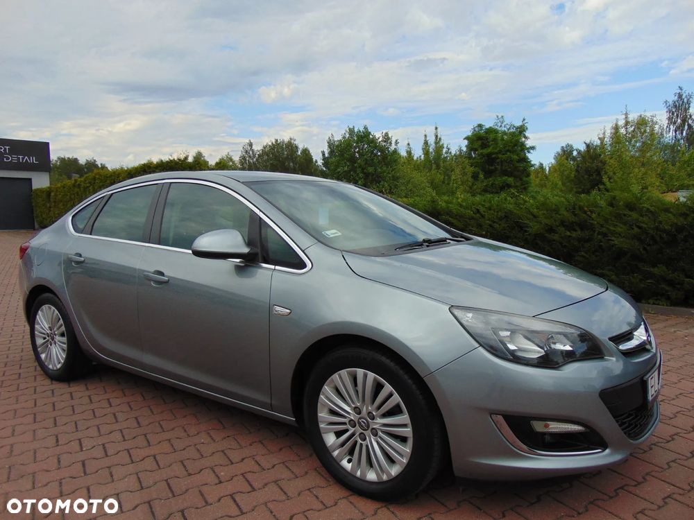 Opel Astra 1.7 CDTI DPF Exklusiv - 14