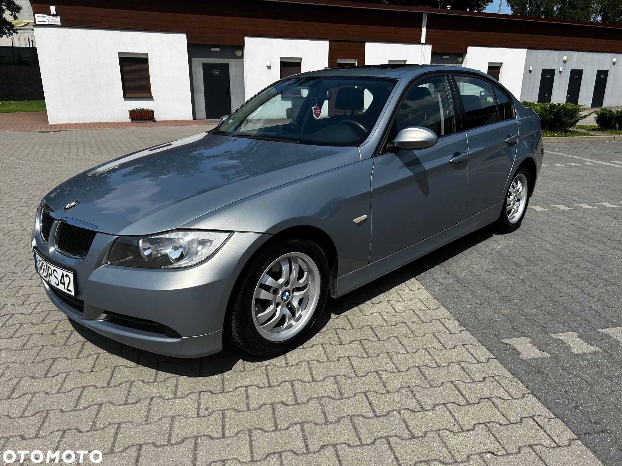 BMW Seria 3 320i Touring - 1